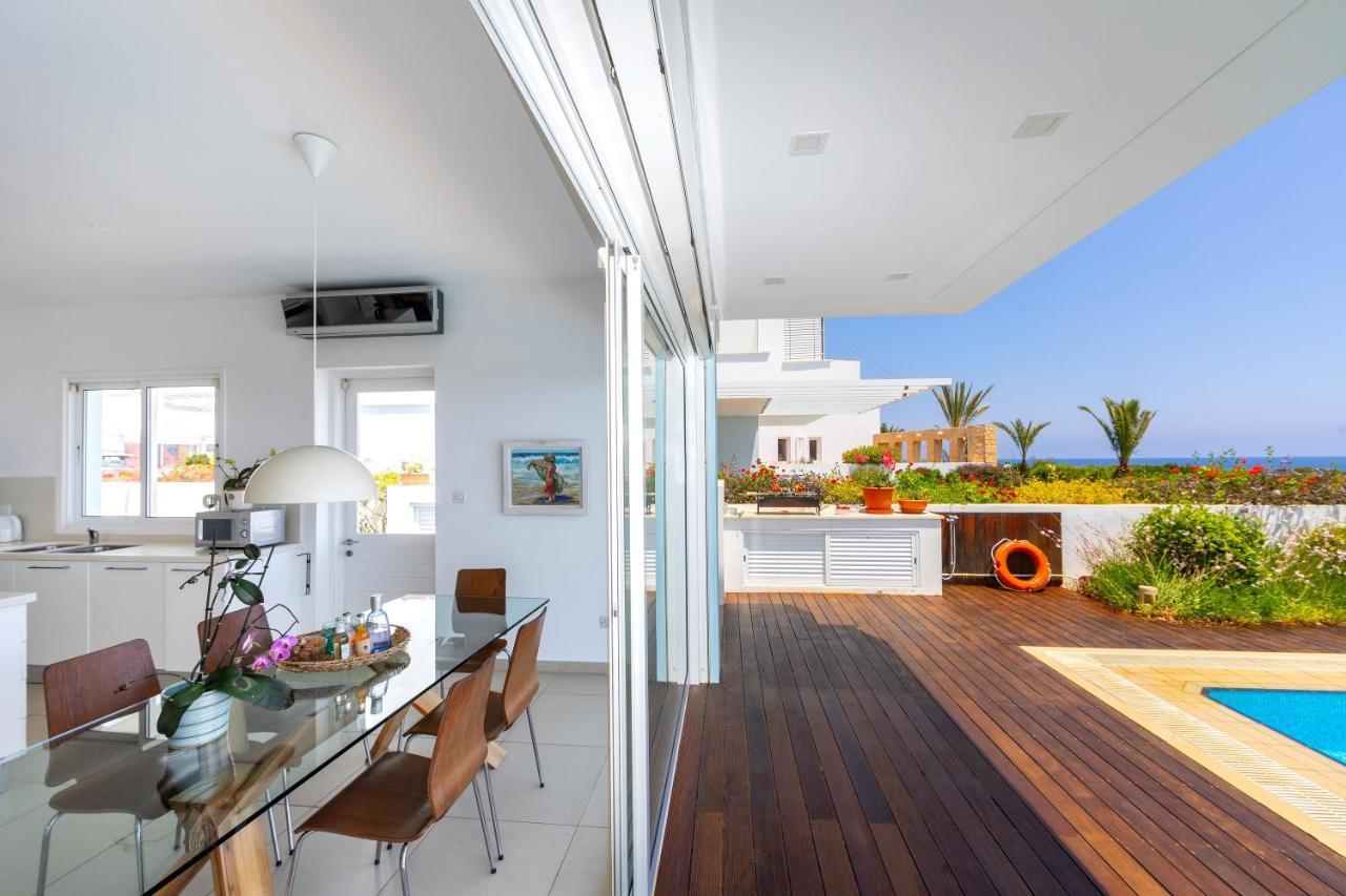Protaras Beachfront Villa Alia Екстер'єр фото