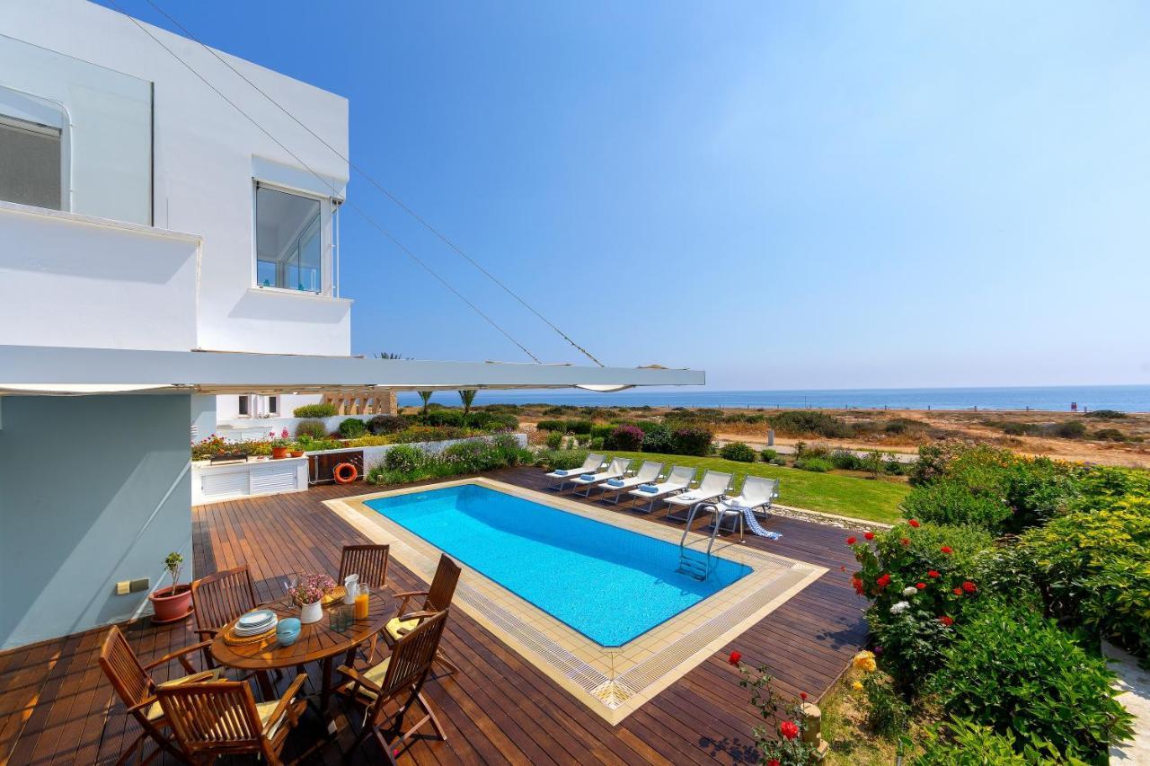 Protaras Beachfront Villa Alia Екстер'єр фото