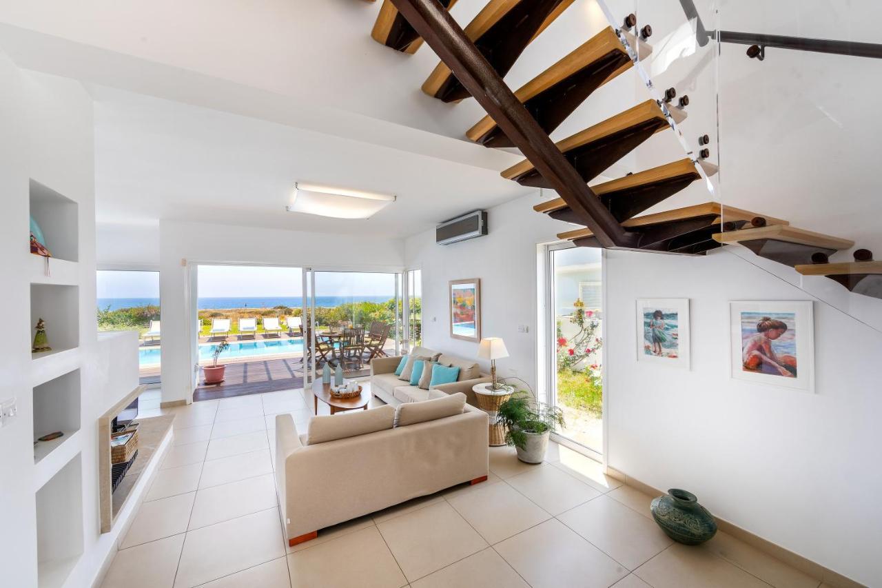 Protaras Beachfront Villa Alia Екстер'єр фото