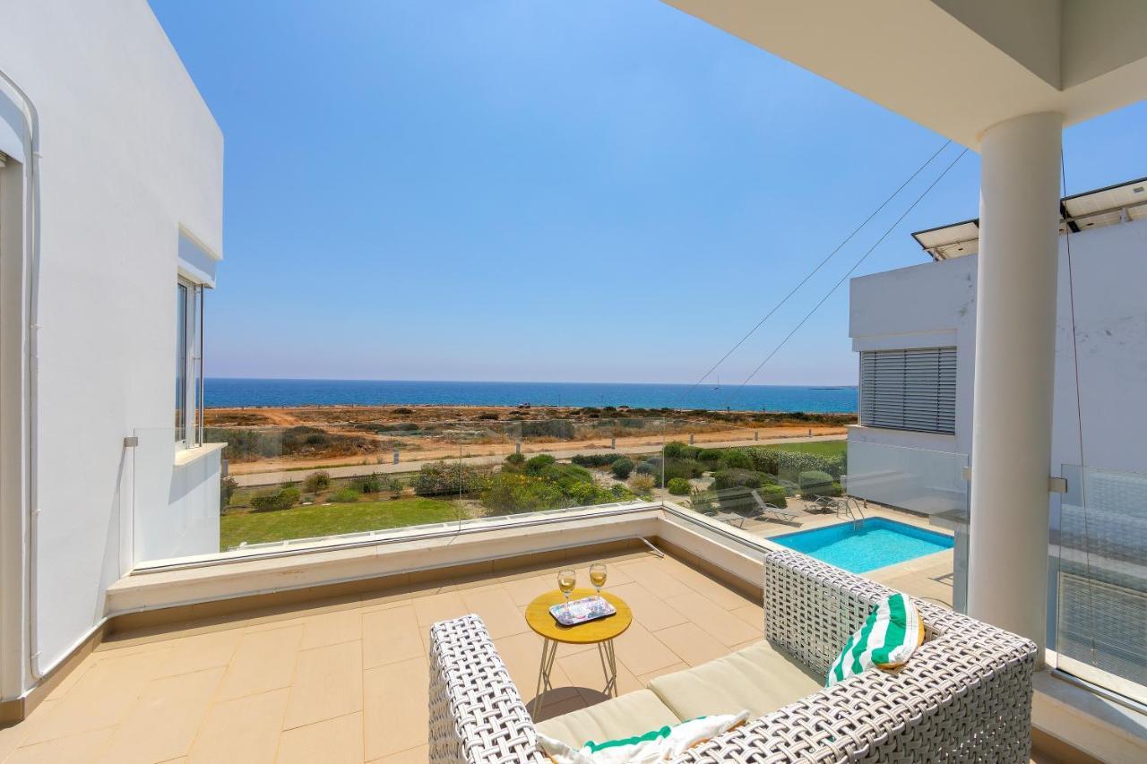 Protaras Beachfront Villa Alia Екстер'єр фото